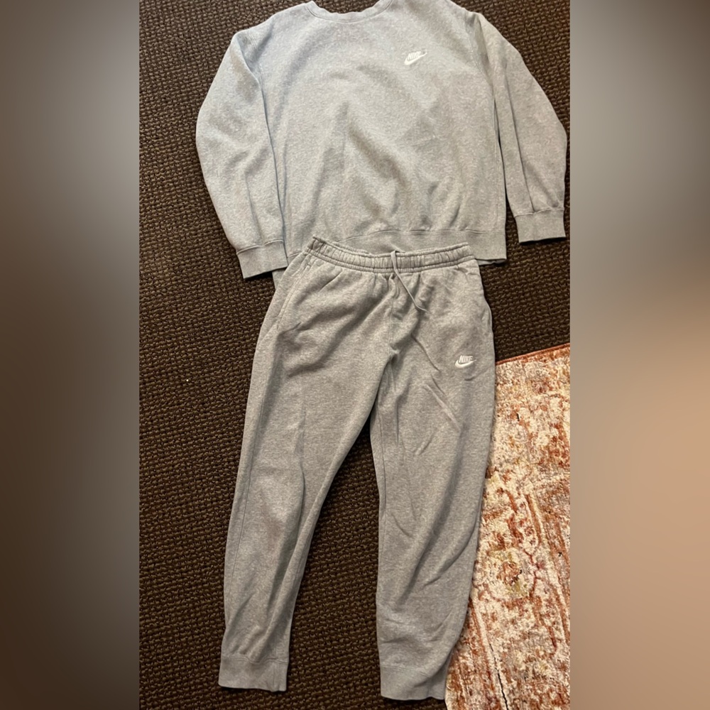 Nike Women's Gray Jogger and sweatshirt set